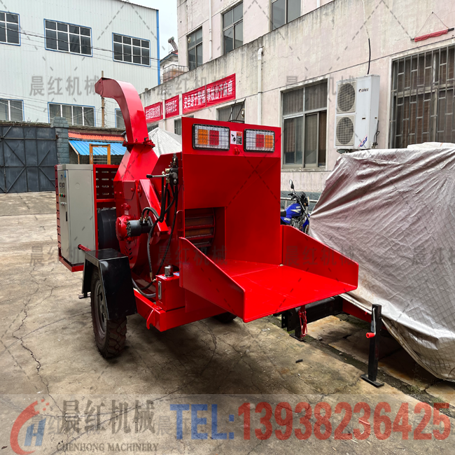 電動(dòng)版樹枝粉碎機(jī)